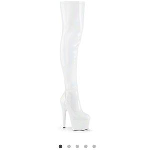 White holographic Pleaser Adore 3000HWR